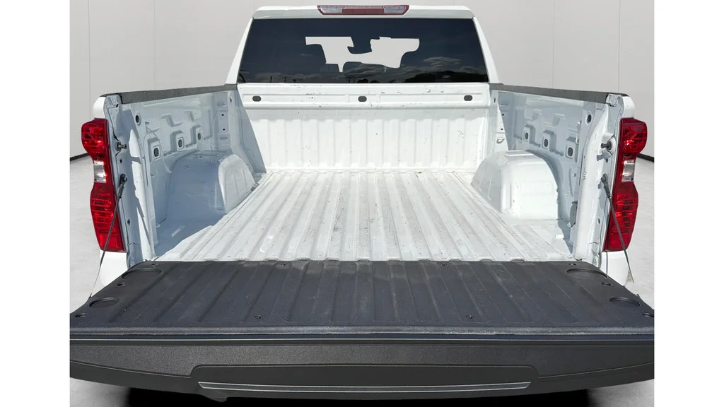 Used 2024 Summit White Chevrolet Custom image 28