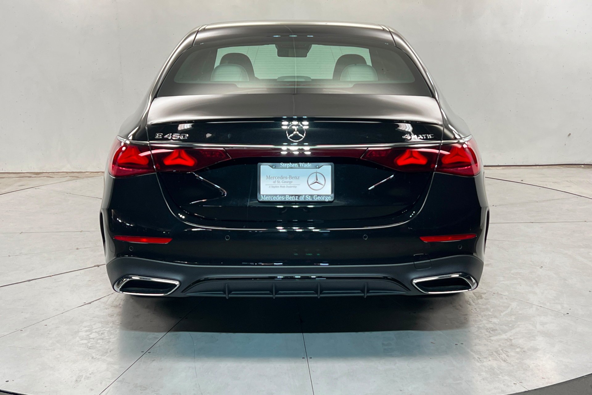 New 2026 Obsidian Black Metallic Mercedes-Benz E 450 image 29