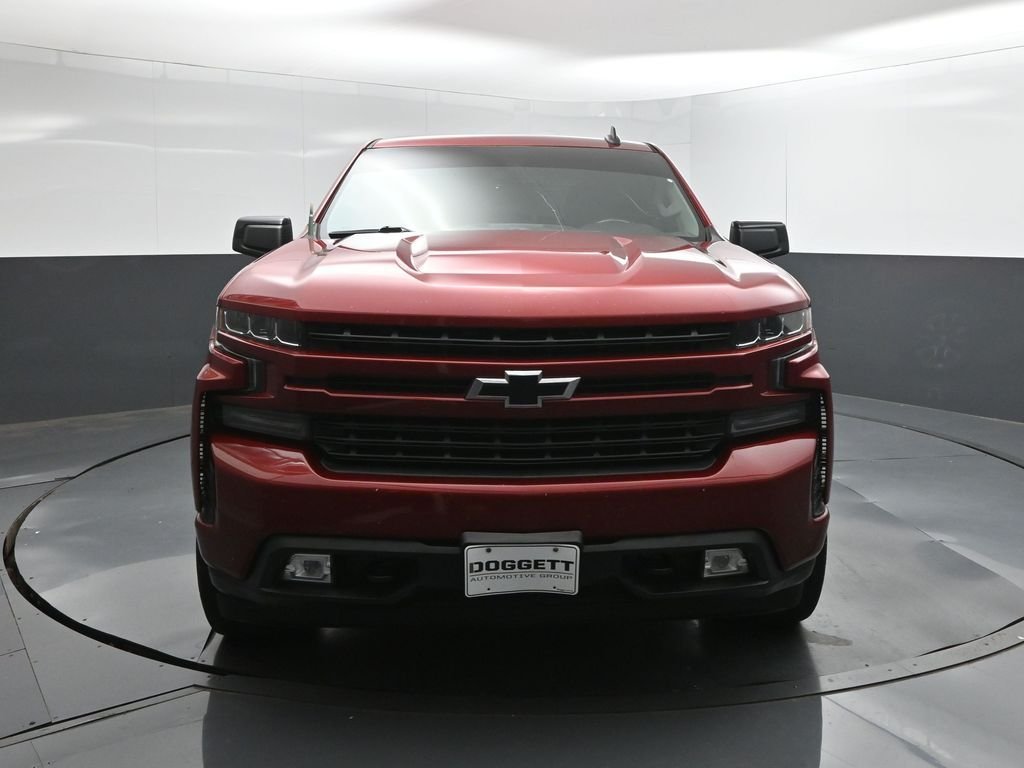Used 2019 Red Chevrolet RST image 17