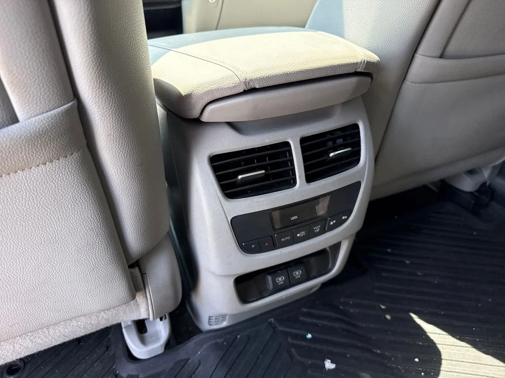 Used 2017  Acura 3.5L image 19