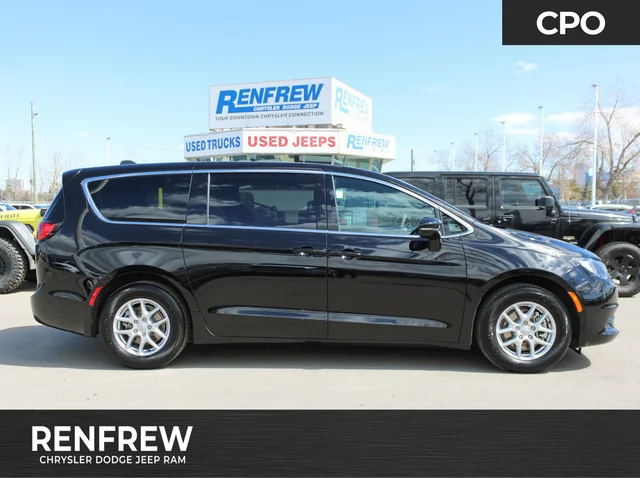2025 Chrysler Grand Caravan SXT * V6 | Heated Leather Seats | Adaptive Cruise | Apple CarPlay | Remote Start | Backup Camera