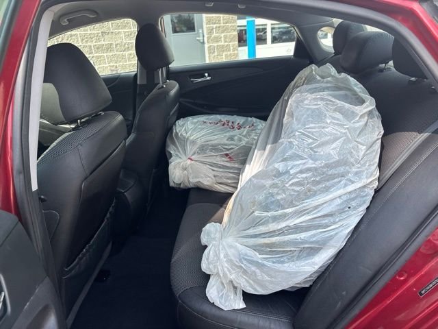 Used 2011 Red Hyundai SE image 30