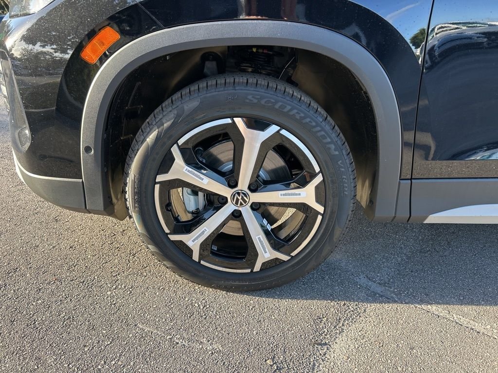 New 2026 Black Volkswagen 2.0T SE image 53