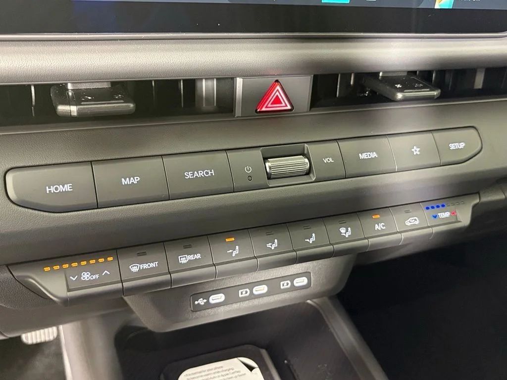 New 2027 Frost Blue / Black Roof Kia X-Line S image 28