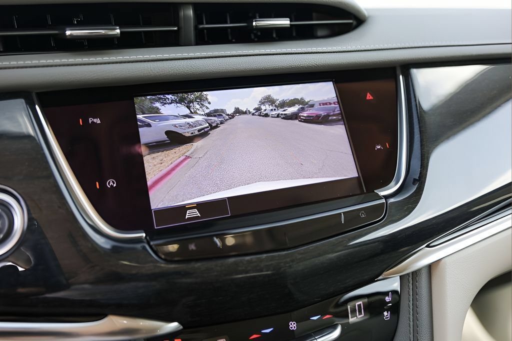 Used 2023 CRYSTAL WHITE TRICOAT Cadillac FWD Premium Luxury image 17