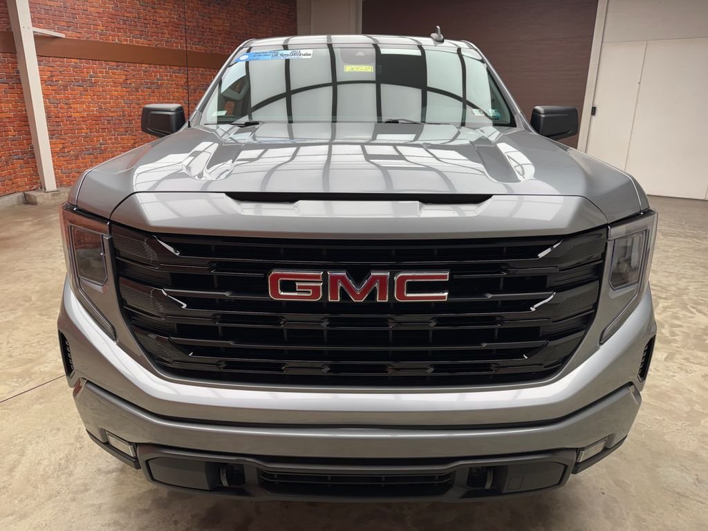Used 2024 Silver GMC Elevation image 8