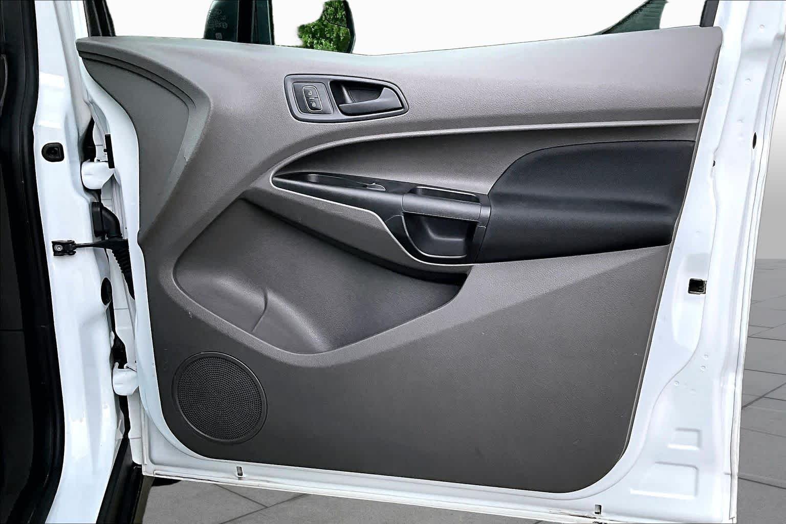 Used 2019 Frozen White Ford XL image 23