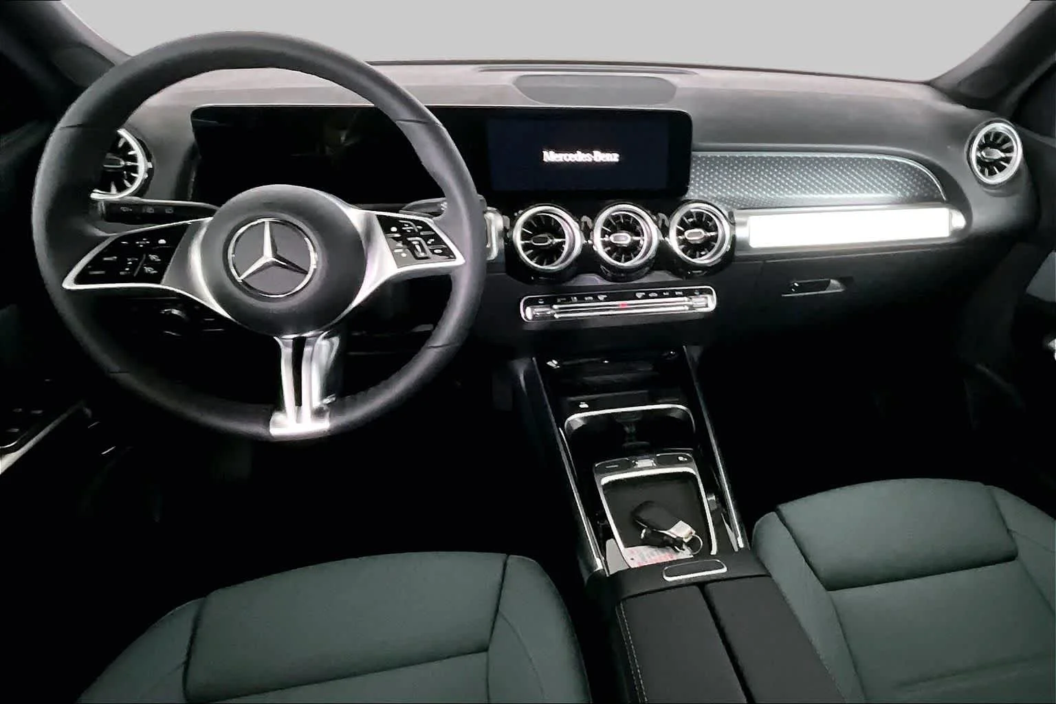 New 2026 Mountain Grey Metallic Mercedes-Benz GLB 250 image 8