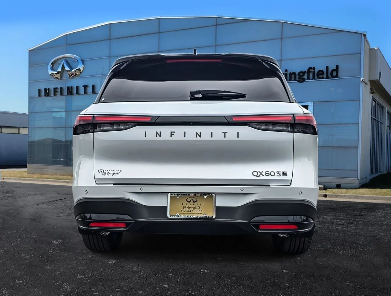 New 2027 2T RAD WHT INFINITI Sport AWD image 5