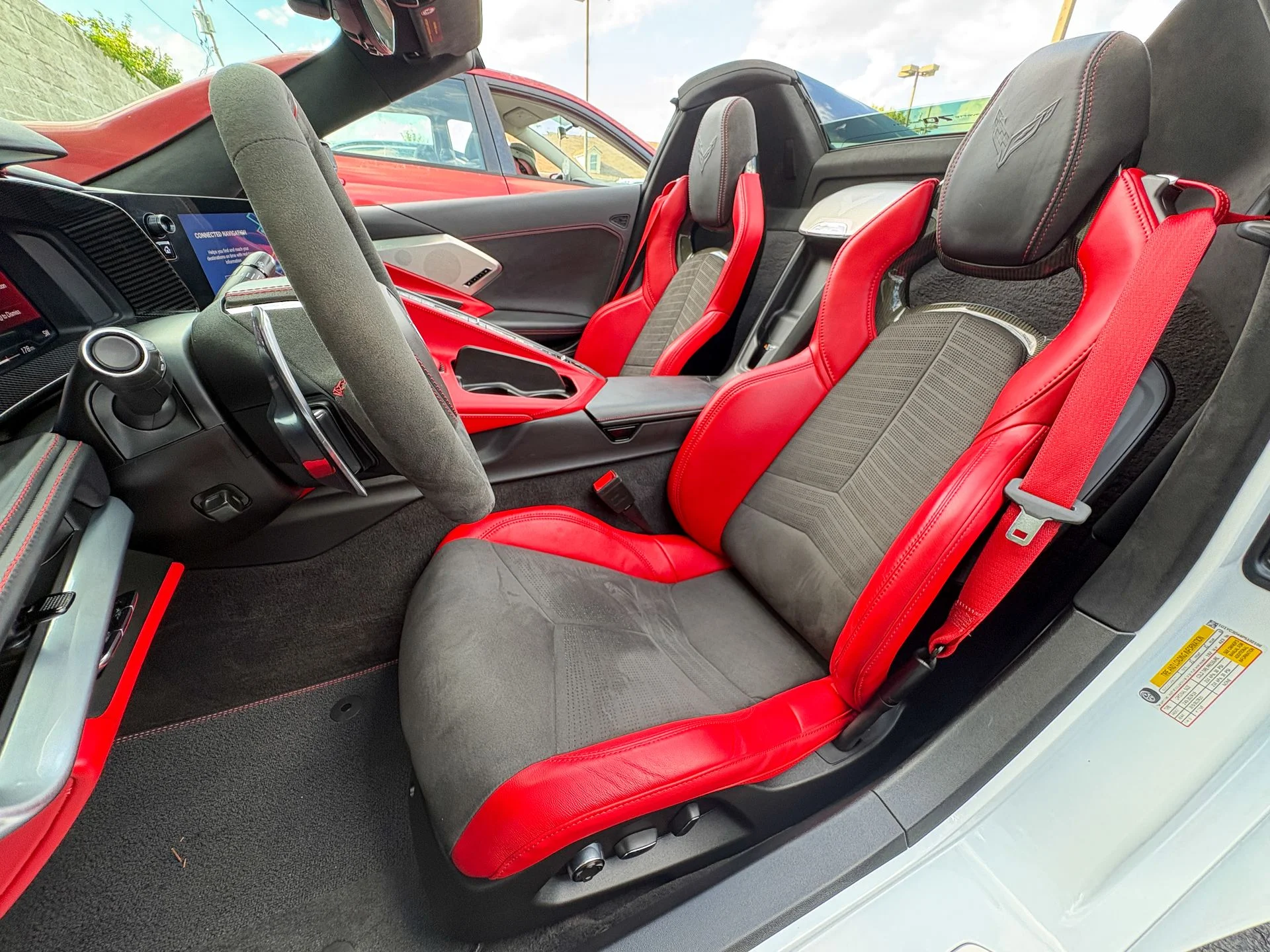 Used 2023 White Chevrolet Stingray image 28