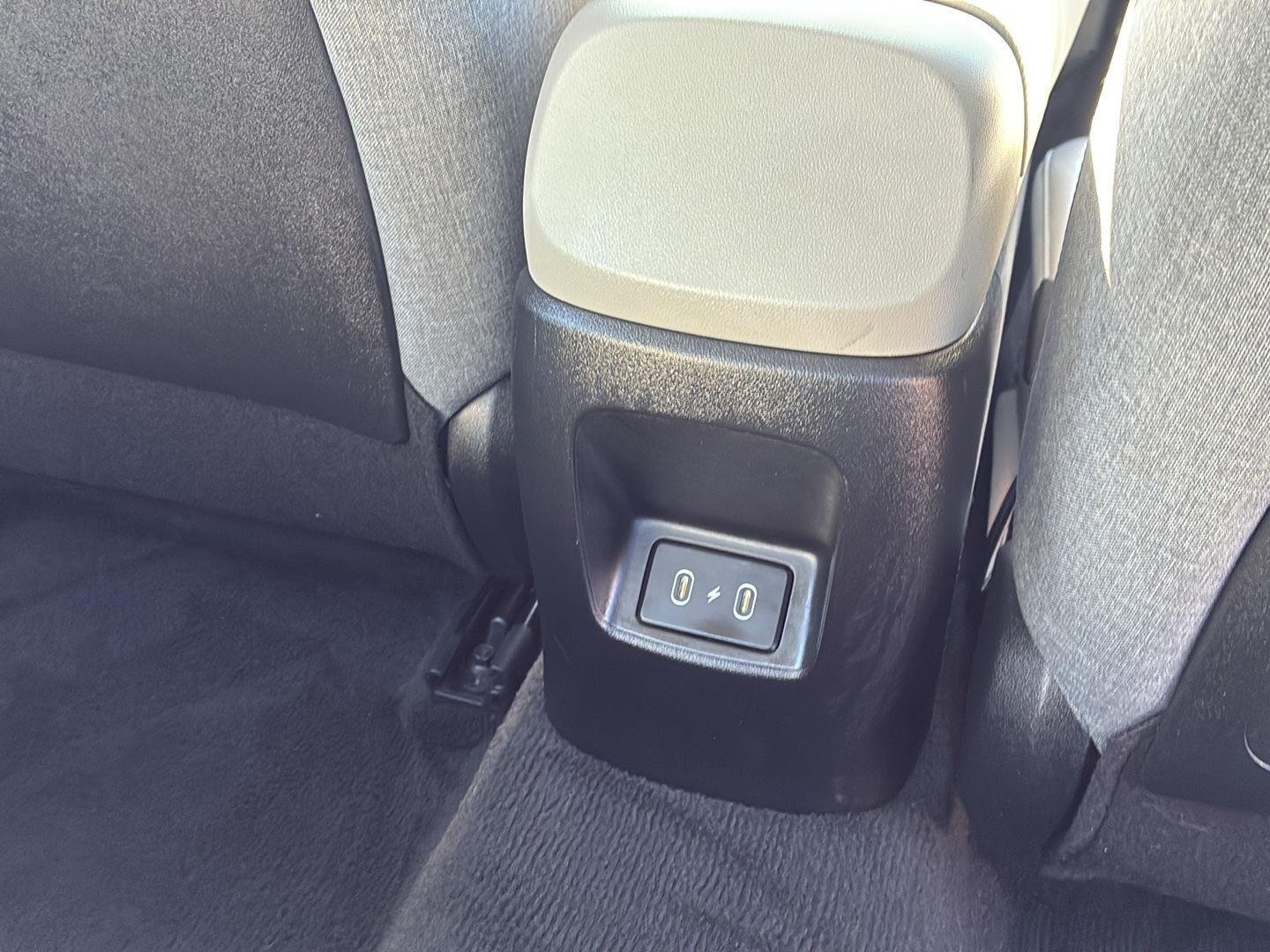 Used 2024 Abyss Black Hyundai Limited image 18