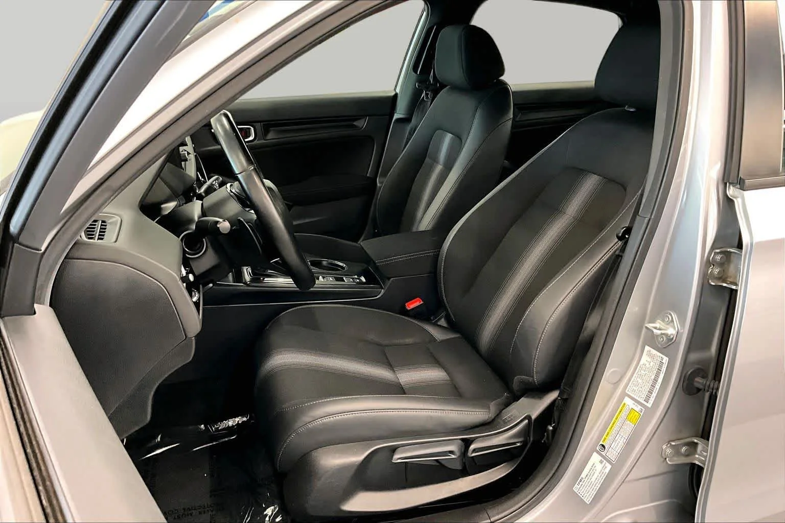 Used 2024 Lunar Silver Metallic Honda Sport image 8
