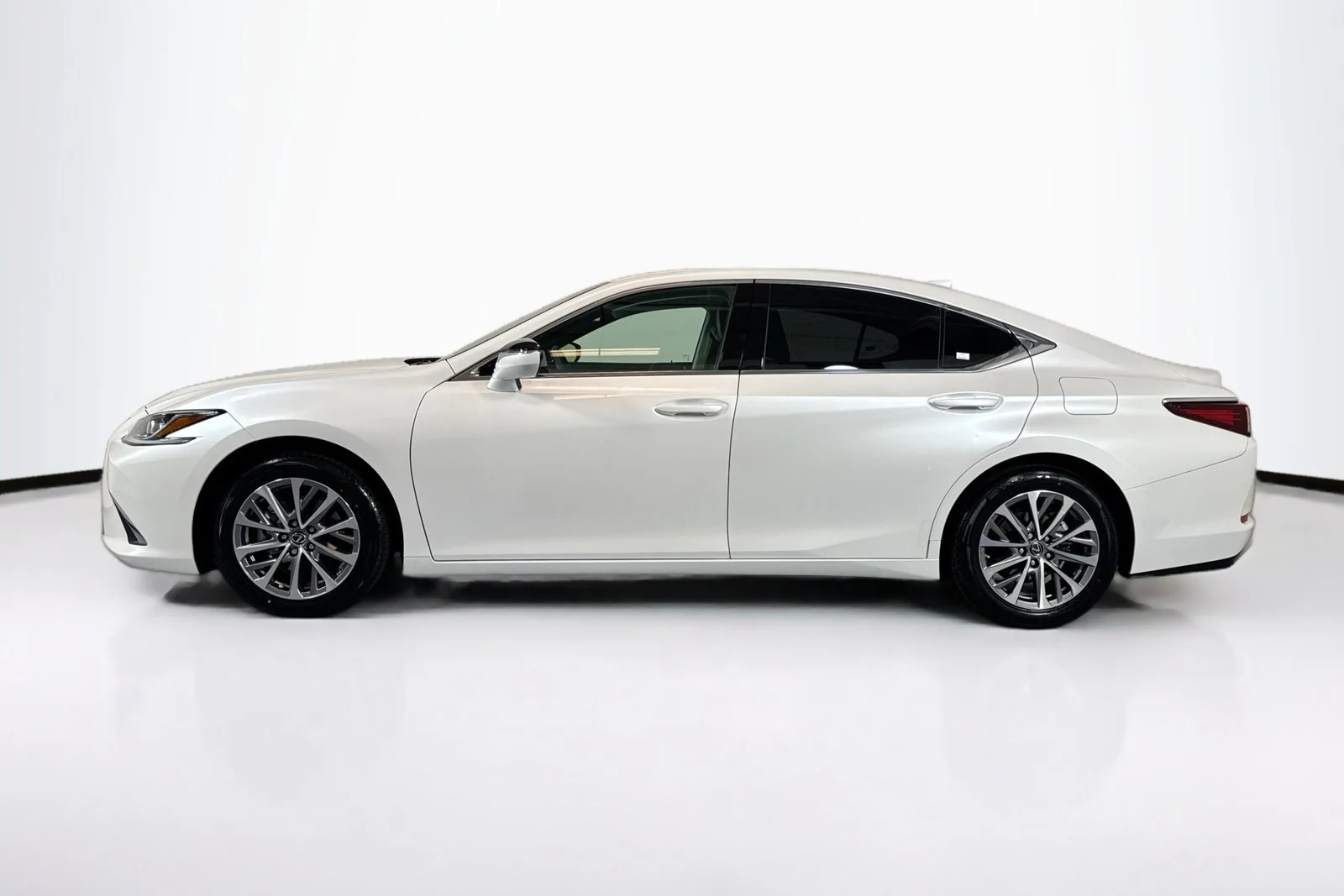 Used 2023 White Lexus ES 350 image 8
