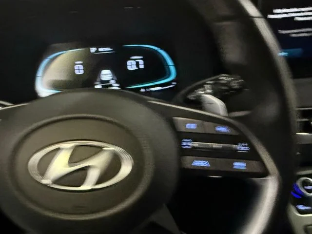 Used 2023 White Hyundai XRT image 16