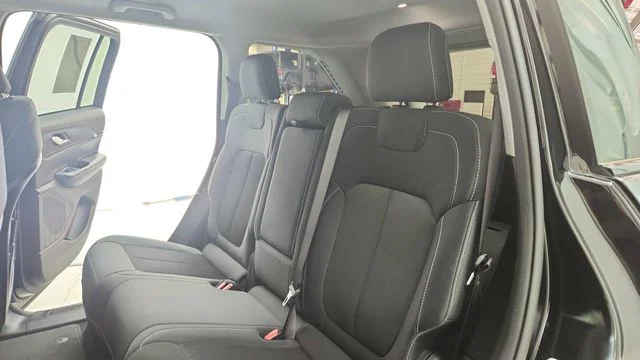 Used 2023 Black Jeep Laredo image 60