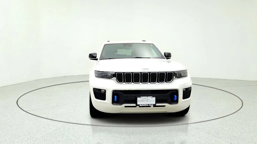 Used 2023 Bright White Clearcoat Jeep Overland 4x4 image 2