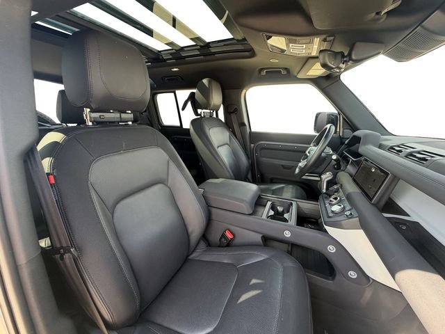Used 2023 Eiger Grey Metallic Land Rover X-Dynamic SE image 16