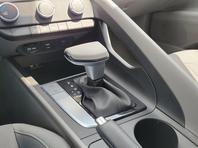 Certified Used 2025 Black Hyundai SE image 28