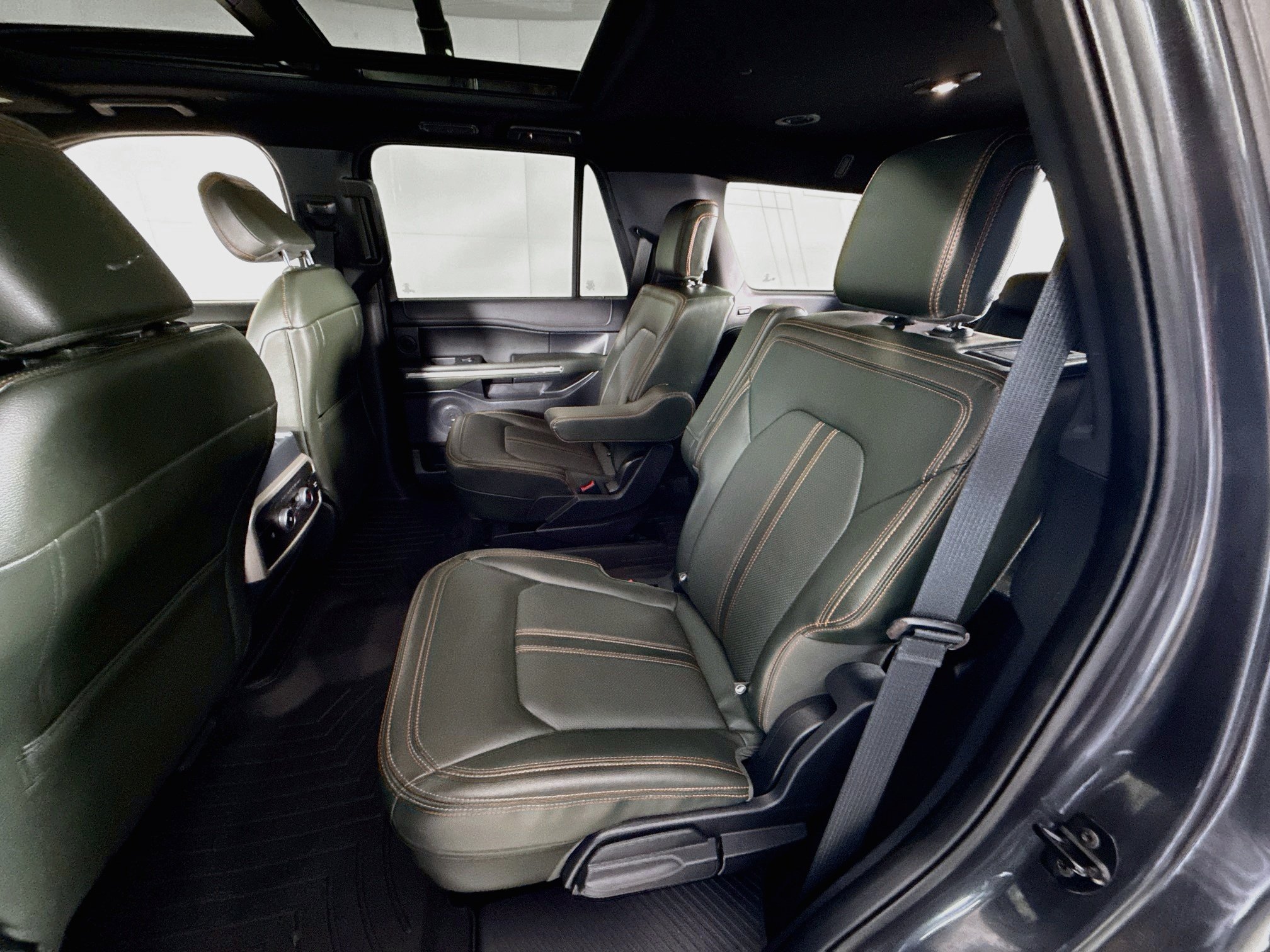 Used 2022 Dark Matter Metallic Ford Timberline image 26