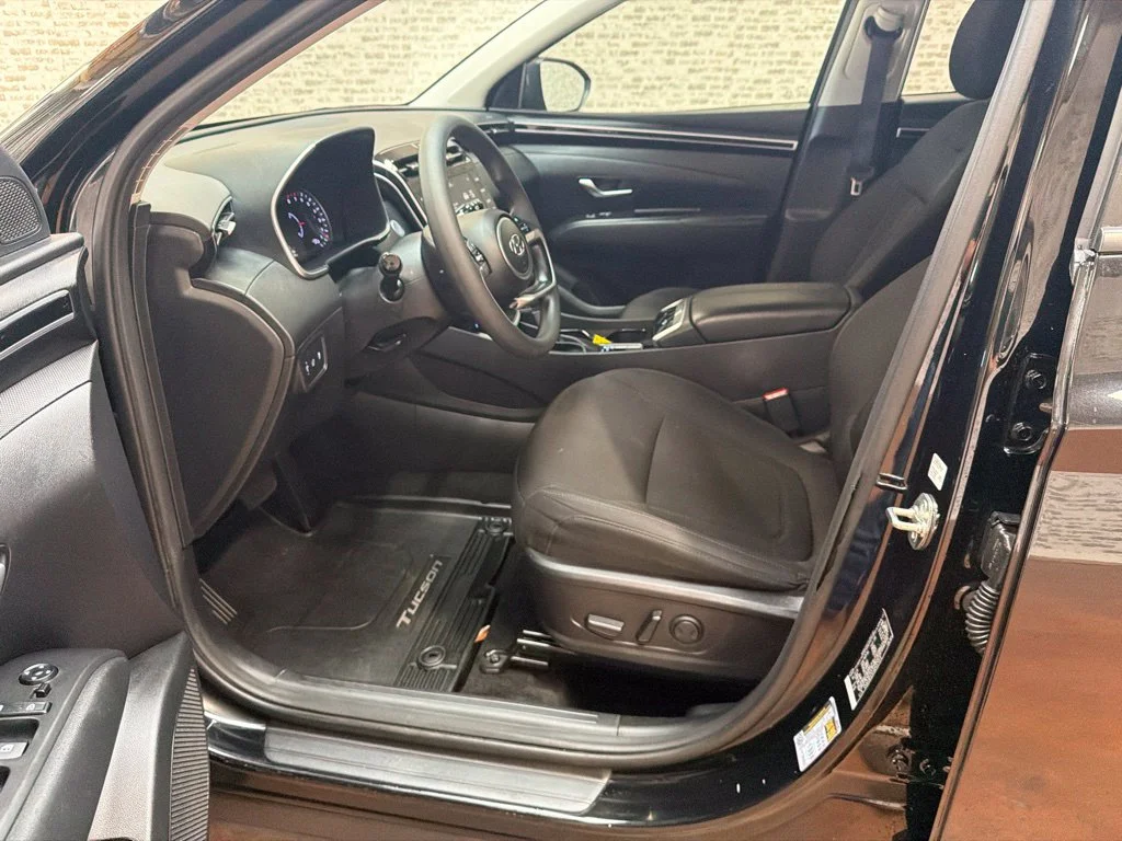Used 2024 Black Pearl Hyundai SEL image 26