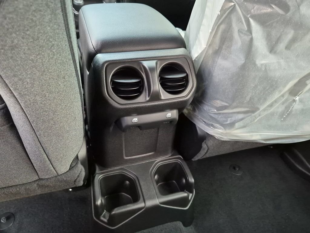 New 2026 Bright White Clear-Coat Exterior Paint Jeep Sport image 20