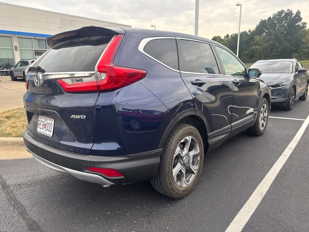 Used 2019  Honda EX-L image 4