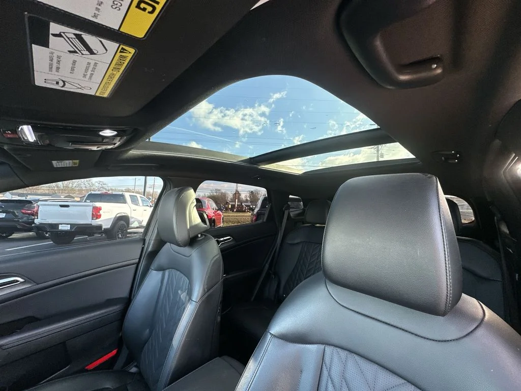 Used 2024 Black Kia X-Line image 22