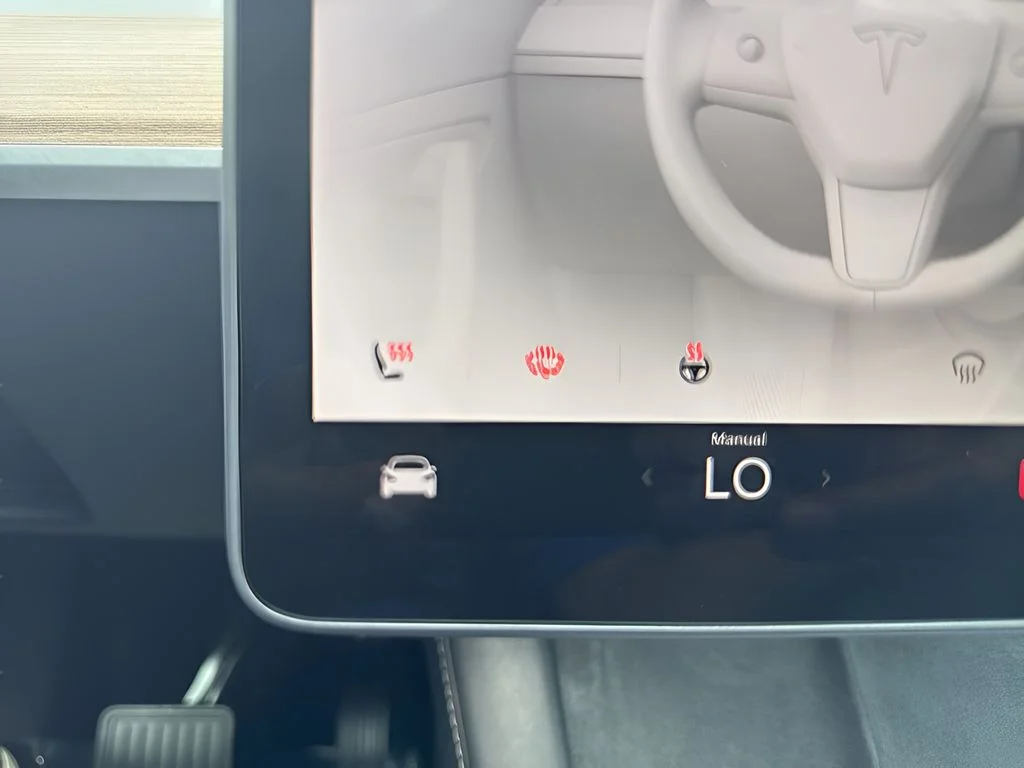 Used 2023 White Tesla Long Range image 23