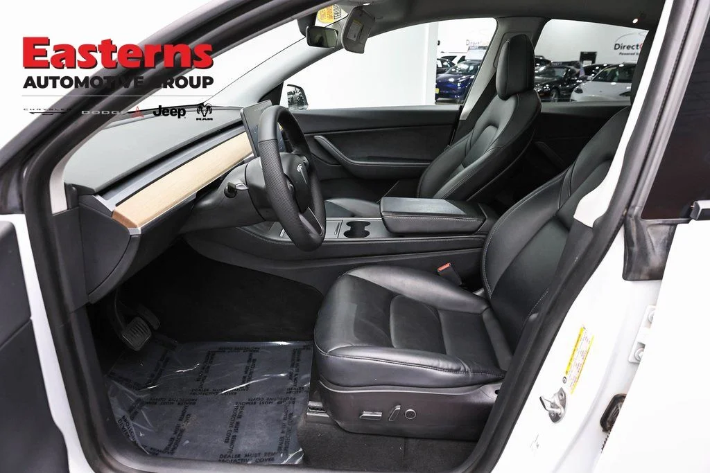 Used 2021 White Tesla Long Range image 11