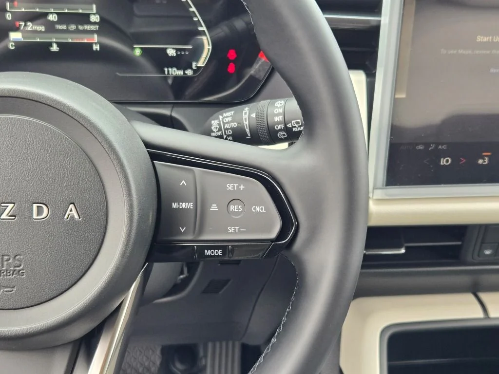 New 2026 White Mazda 2.5 S Select image 28
