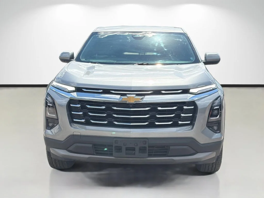 Used 2025 Gray Chevrolet LT image 8