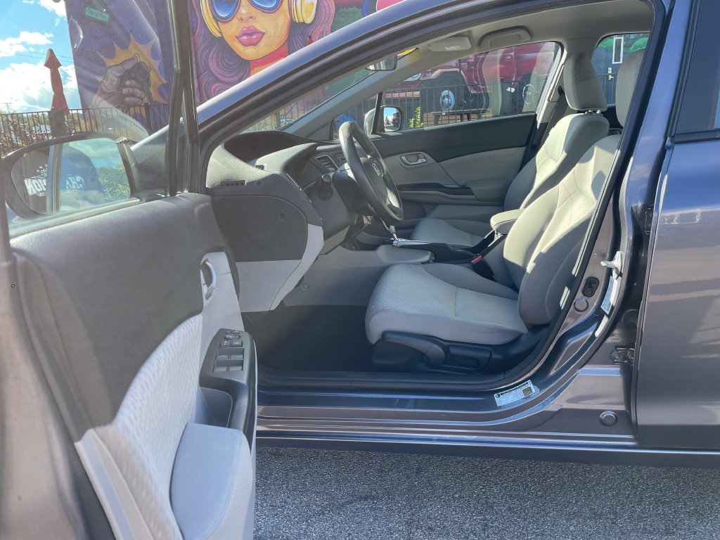 Used 2015 Gray Honda LX image 10