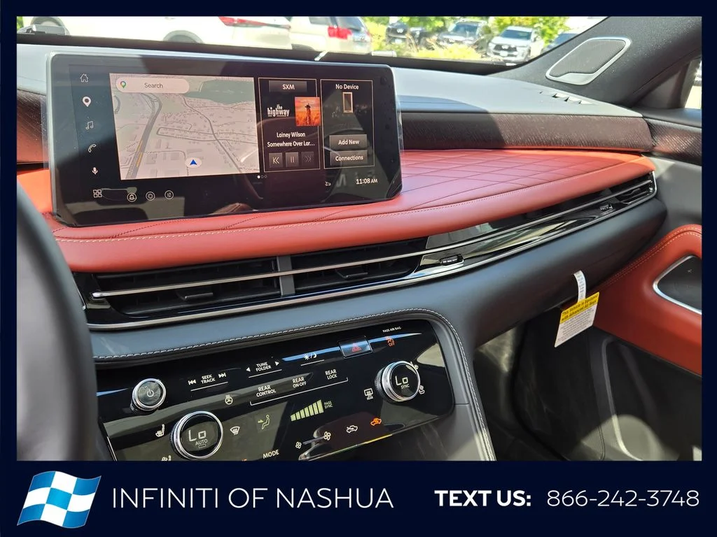 New 2027 2T RAD WHT INFINITI Autograph AWD image 31