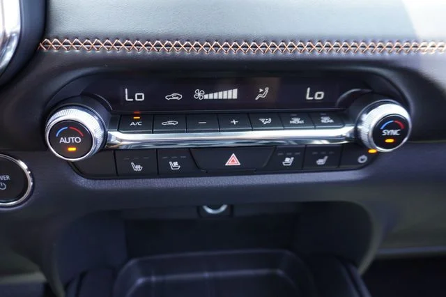 2025 Mazda CX-50 Premium Plus - Photo 6