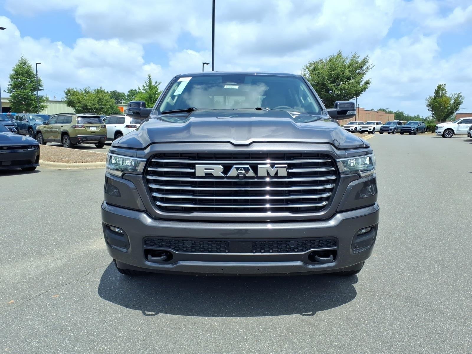 New 2026 Granite Crystal Metallic Clear-Coat Exterior Paint RAM Laramie image 15