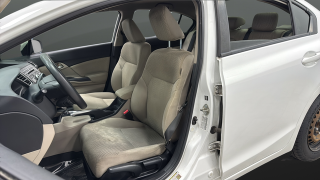 Used 2014 White Honda LX image 9