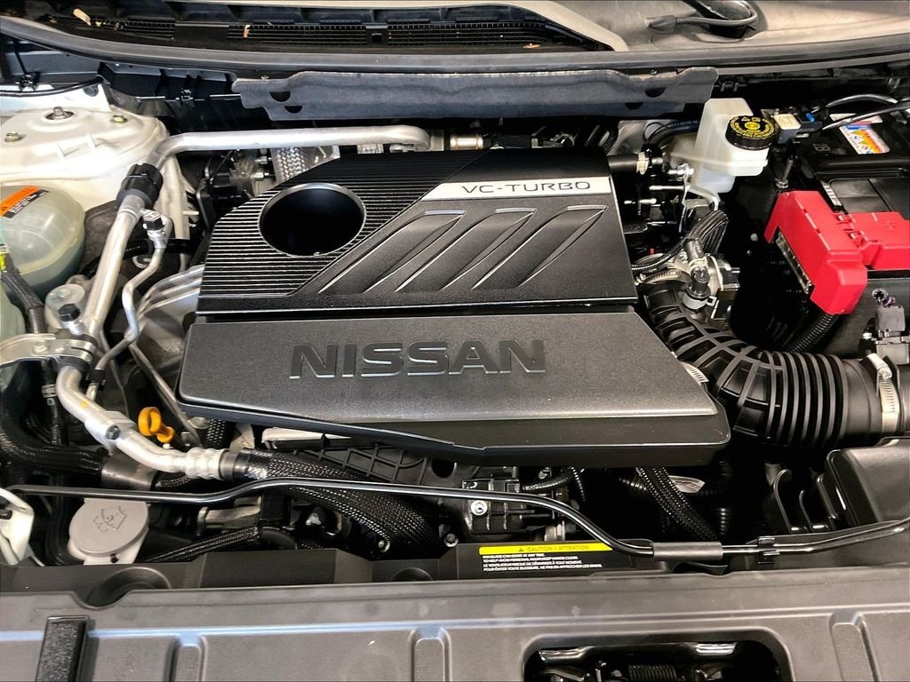 Certified Used 2023 White Nissan Platinum image 30