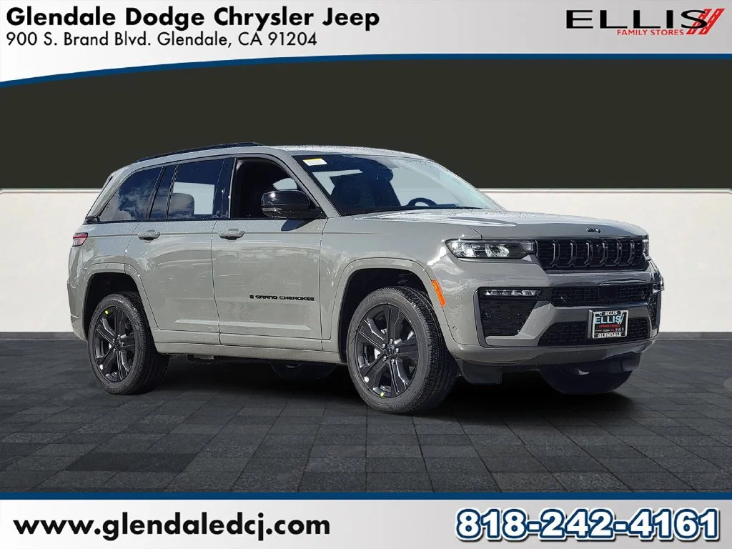 New 2027 Sting-Gray Clear-Coat Paint Jeep Limited Reserve image 1