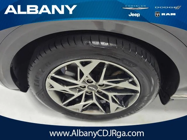 Used 2022 Gray Genesis 2.5T Select image 19