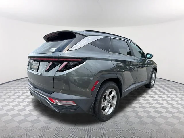 Used 2022 Gray Hyundai SEL image 5