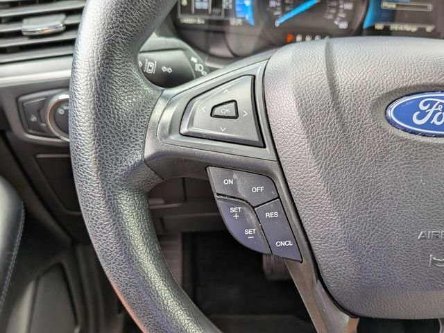 Used 2022 White Ford SE image 20