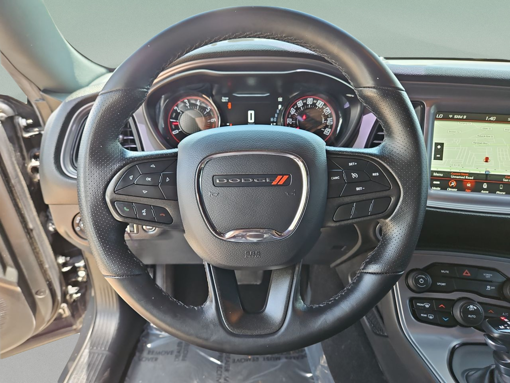 Used 2023 Black Dodge SXT image 33
