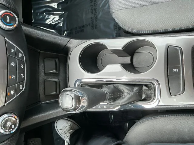 Used 2018 White Chevrolet LT image 26