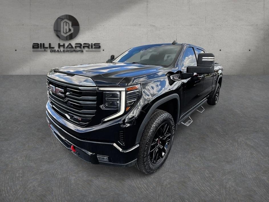 2022 GMC Sierra AT4 4WD Crew Cab Short Box's photo
