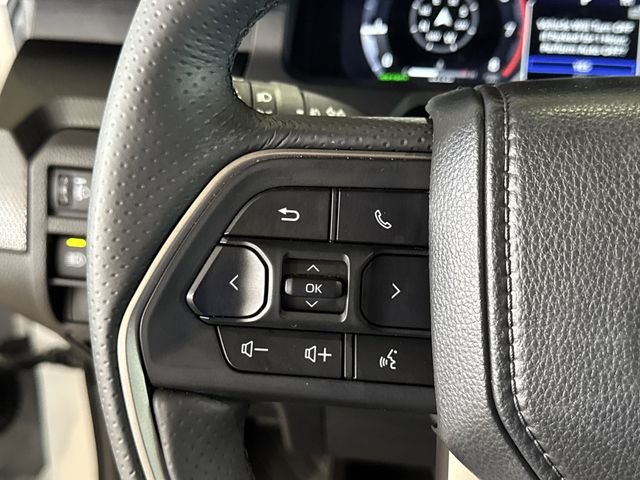 Used 2025 Pearl Toyota Limited image 23
