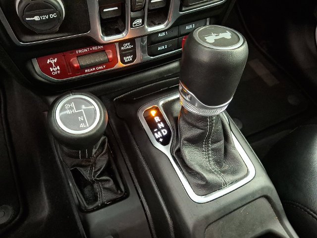 Used 2025 White Jeep Rubicon image 17