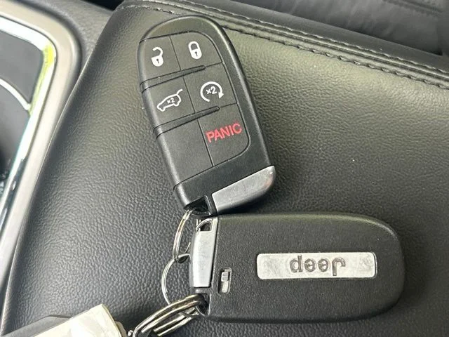 Used 2021 Blue Jeep Limited image 75