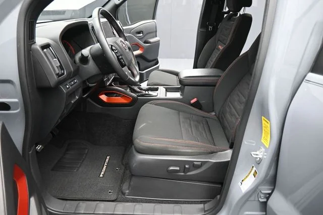Used 2025 Gray Nissan PRO-X image 26
