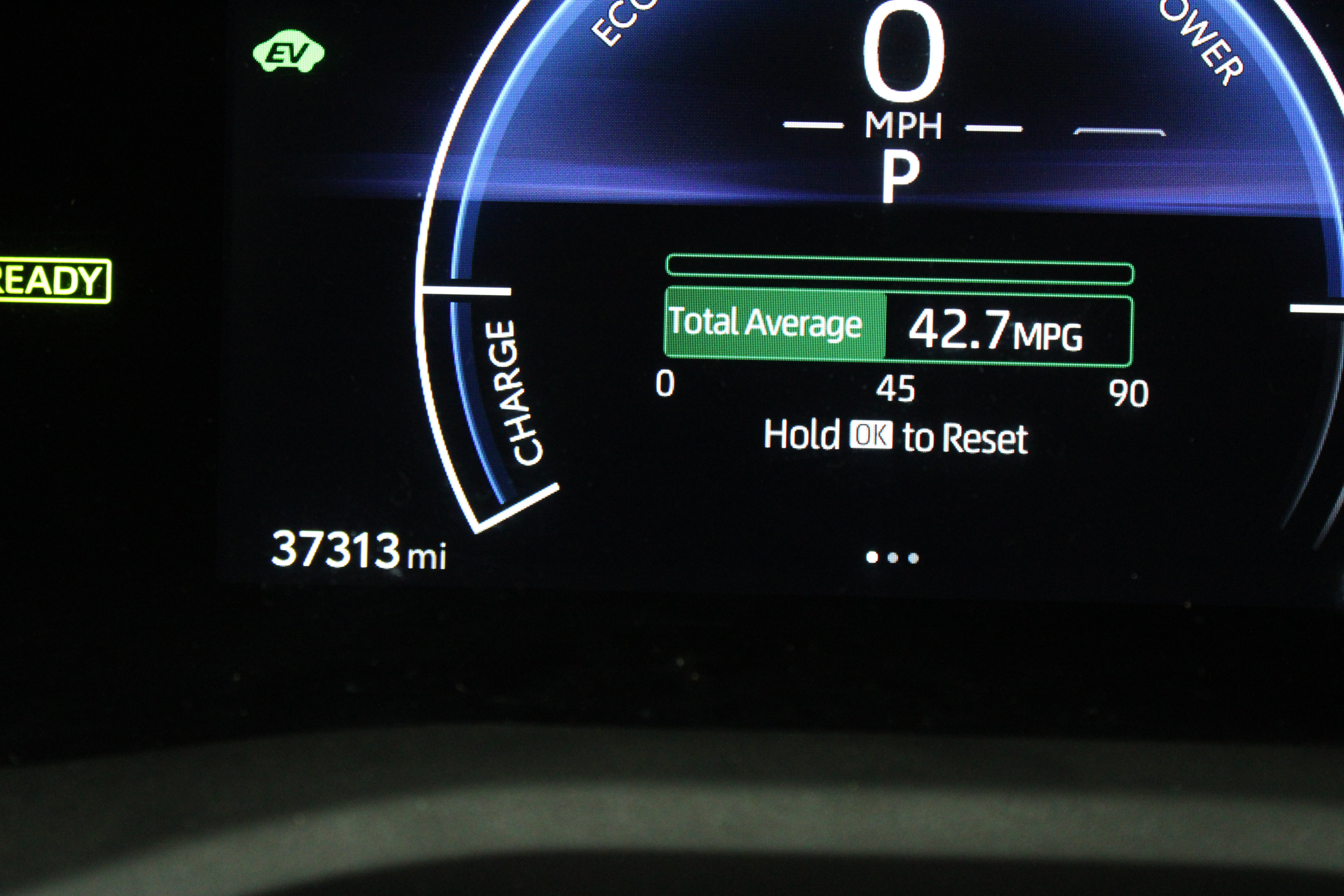 Used 2025 Silver Toyota LE 2.5L/Electric image 39