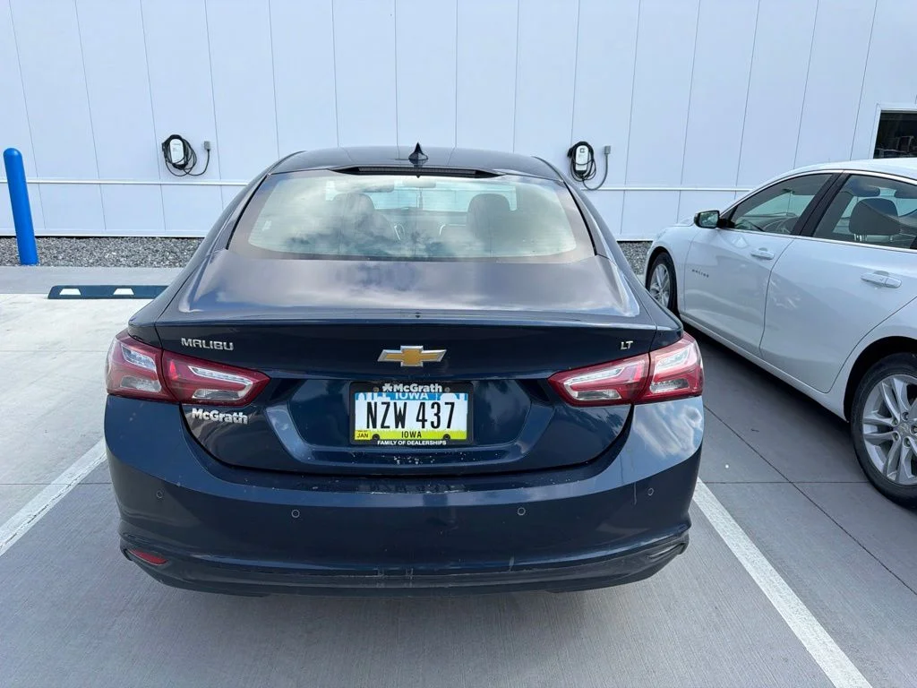 Used 2020 Blue Chevrolet LT image 6
